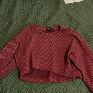 Long delve crop top from forever 21.